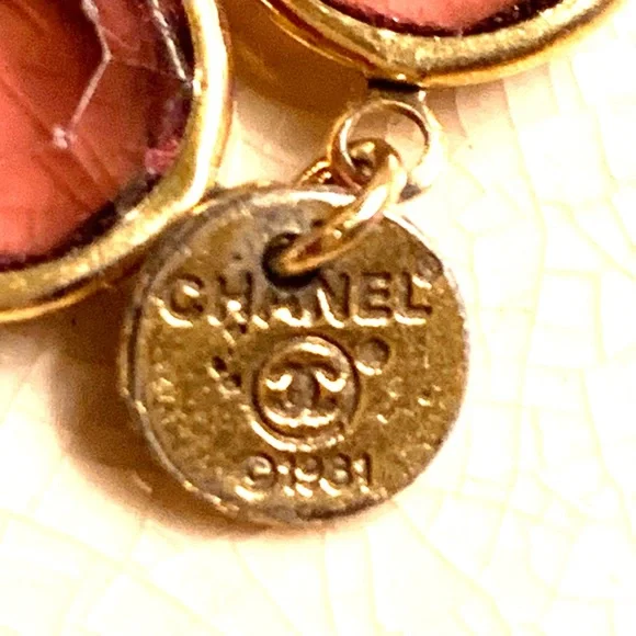 CHANEL Vintage 1981 Chiclet Amethyst Sautoir-Style Necklace - Picture 10 of 14